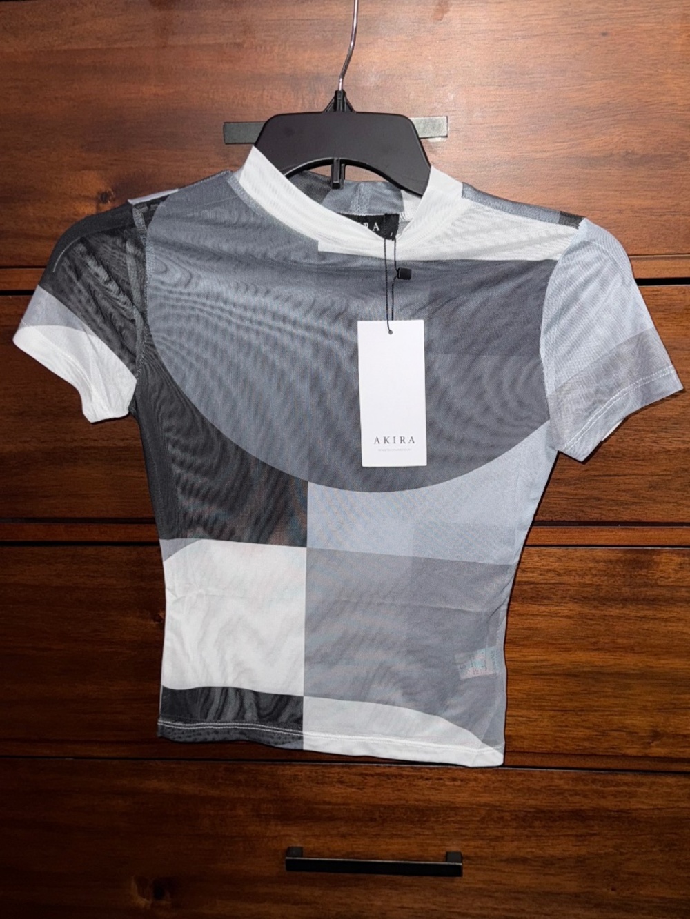 AKIRA | SYMBOLISM MESH SHORT SLEEVE TEE IN GREY MULTICOLOR